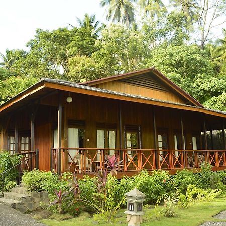 Kungkungan Bay Resort Bitung ภายนอก รูปภาพ