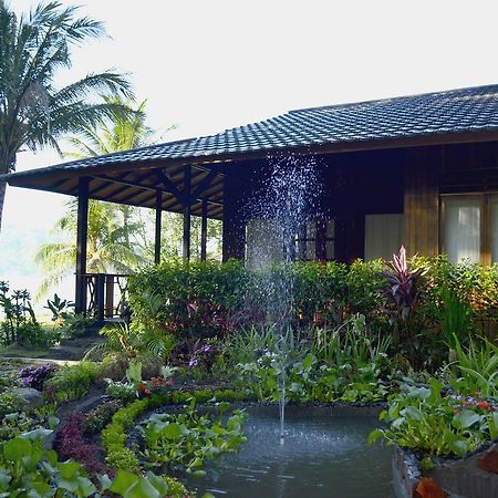 Kungkungan Bay Resort Bitung ภายนอก รูปภาพ