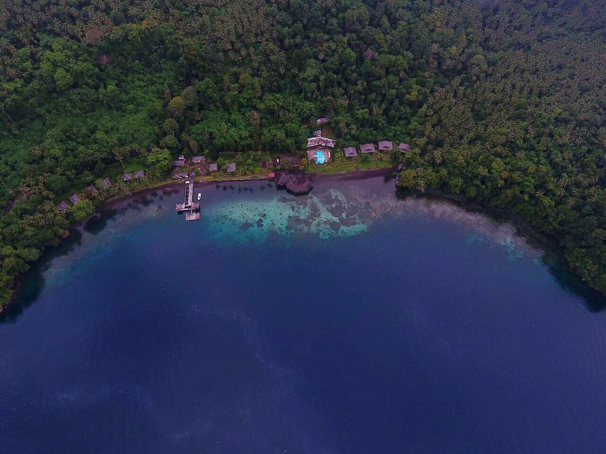 Kungkungan Bay Resort Bitung ภายนอก รูปภาพ